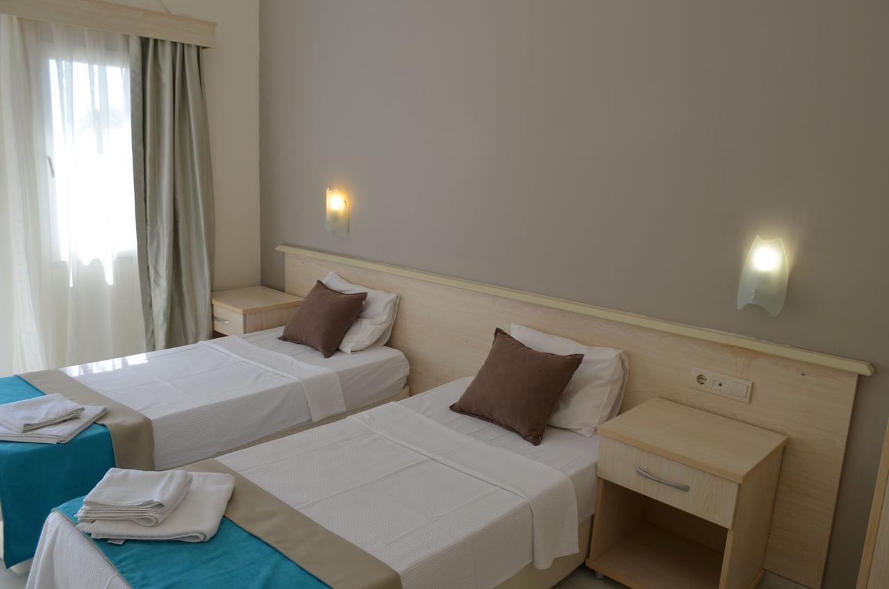 Eles Otel アキアーラ エクステリア 写真